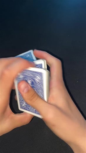 Vidéos de Magic 💫 (@cardistry.satisfaisant) avec starly - Slowed - LONOWN & riserayss