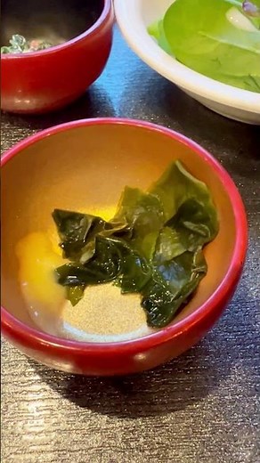 連泊したドーミーイン鹿児島の2日目の朝ごはん。朝からご当地グルメのきびなごの刺身を食べられるのが嬉しい。