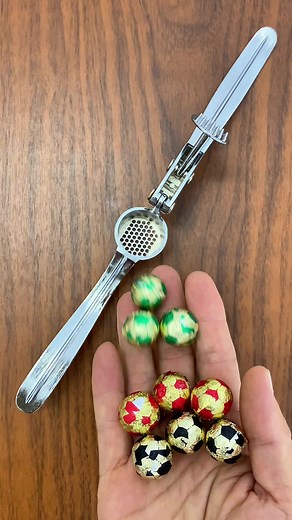 Bóng socola ⚽️⚽️⚽️ #baoancandy #chocolate #ball #kẹo