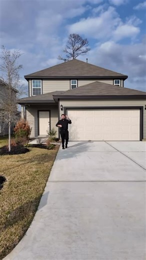 There are three mandatory costs when buying a home: 1️⃣ Deposit 2️⃣ Down payment 3️⃣ Closing costs We specialize in helping buyers save the most money when purchasing a home. Not only on the price 🏡, not only on the interest rate 📉, but most importantly on the amount needed to bring to closing 💰. If you’re interested in getting the process started, text the word HOME to 936-232-8752 📲 to get pre-qualified and see your options. Let’s get you into your home for as little out of pocket as possi