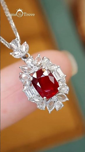 Collector’s Ruby Gold Pendant