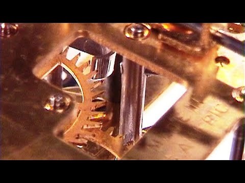 Oiling tips for the clock movement escapement. Beginner clock repair escape wheel basics lesson.