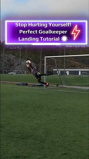 How To Land SAFELY After a Top Corner Save! 🧤✈️ #goalkeeper #football