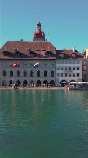 Epic 4K Panoramic View of Lucerne’s Kapellbrücke – Switzerland’s Iconic Bridge