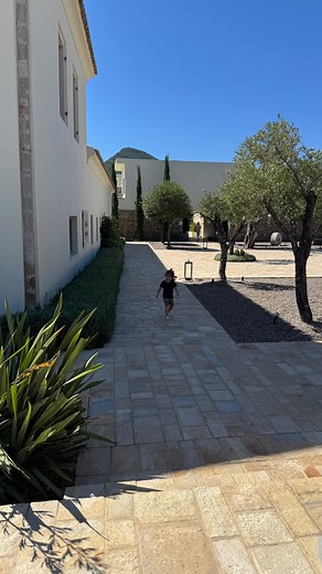 1.4K views · 2.2K reactions | Room tour naše v našem nejoblíbenějšim hotelu na Corfu! Pokud chcete video prohlídku celýho hotelu a jeho název, dejte like a napište komentář! | Marek Pavala | Facebook