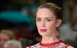 Emily Blunt musste sich bei einem Filmkuss fast übergeben - Musikexpress