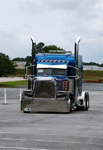 Super Rigs Day 2 Highlights at the Truck Show