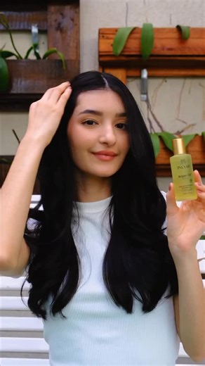 ✨ Frizz? Dryness? Dull hair? ✨ Meet the liquid gold your hair has been waiting for.   Inoar Argan Oil – Rich in antioxidants and vitamin E. ✔️ Smooths frizz instantly ✔️ Restores shine & softness ✔️ Protects against heat & styling ✔️ Lightweight, non-greasy finish Because your hair deserves to shine as bright as you do.   Try it today & feel the difference! #InoarArganOil #LiquidGoldForYourHair | INOAR | Facebook