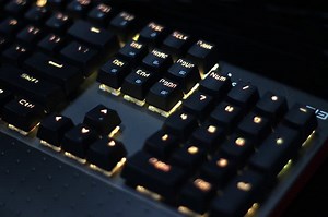 Elephone EleEnter Game1 gaming keyboard video presentation