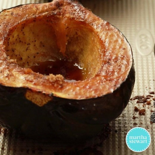 That brown sugar topping 😍 http://ow.ly/y0KA30gVyjO | Martha Stewart