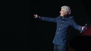 DENNIS DEYOUNG: 'I Want One Last Tour' With STYX