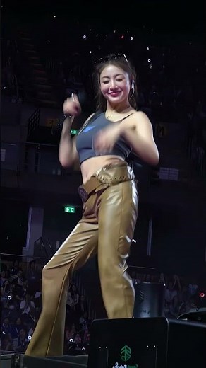 [4K] Jihyo sexy body wave during worldtour concert at BK D2 | #jihyo #jihyotwice #twice #kpop