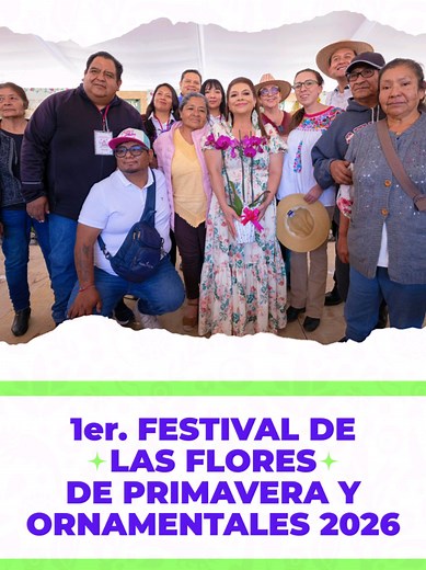 Festival de Flores de Primavera en el Monumento a la Revolución