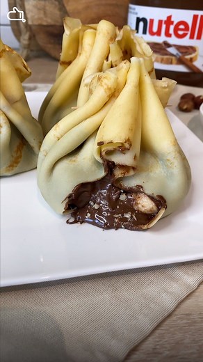 Pour la Chandeleur, les amoureux des crêpes vont adorer cette recette originale : des Aumônières de crêpes au Nutella® 🤩 La recette détaillée : https://bit.ly/2Map61i | Marmiton
