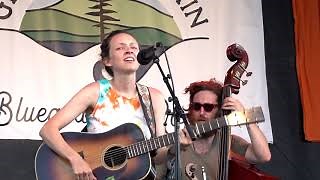 Watchhouse (Mandolin Orange) "Wildfire," Green Mountain Bluegrass and Roots 2019 Chords - ChordU