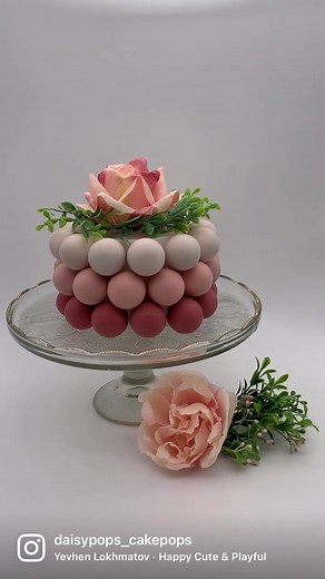 Cracking the code of making Cake Pop Cakes thanks to @LulzBot’s amazing 3D printer! #daisypops #cakepops #cakes #3dprinting #fyp