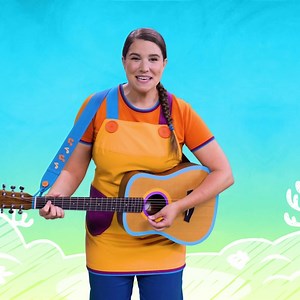 Get kids talking about their favorite things! This is a great 12 minute activity from prek to school-aged kids. Catch the full video on Super Simple Play! #favoritethings | Super Simple