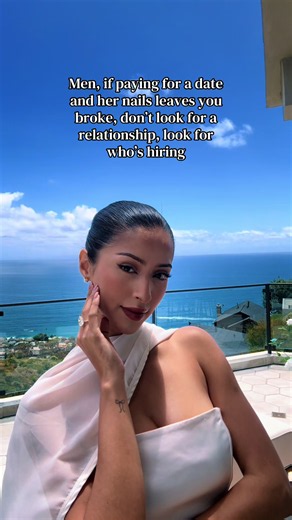 Some are gonna read this and feel attacked, That’s between you and your direct deposit 💸 wearing @Daintee House cape #highstandards #adviceforwomen