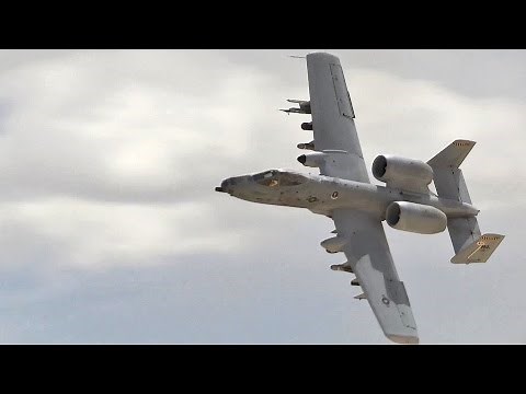Thrilling Sight and Sound! A-10 Warthog Low Altitude Pass