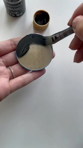 Make a Ghost Keychain with me 👻 #boocrew #acrylickeychain #keychainbusiness ##spooktember