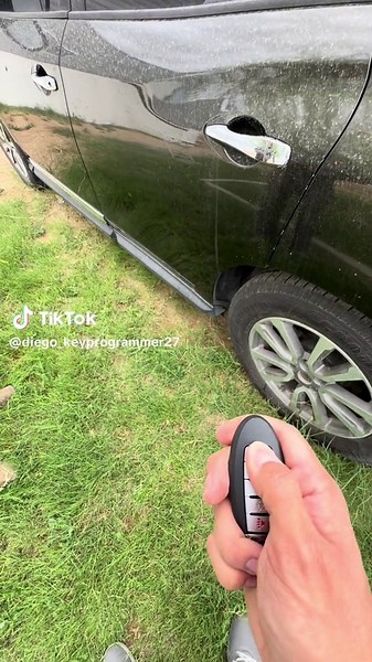 Perdida de Todas las Llaves del Nissan Pathfinder 2015