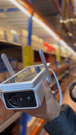 💥𝐎𝐟𝐞𝐫𝐭ë!💥 🔆𝐊𝐚𝐦𝐞𝐫𝐚 𝐈𝐧𝐭𝐞𝐥𝐢𝐠𝐣𝐞𝐧𝐭𝐞 𝐌𝐞 𝐏𝐚𝐧𝐞𝐥 𝐃𝐢𝐞𝐥𝐥𝐨𝐫🔆 𝐏ë𝐫 𝐯𝐞𝐭ë𝐦 𝟑.𝟗𝟗𝟎 𝐋𝐞𝐤ë!🔥 🔹Konfigurim i lehtë dhe përdorim i thjeshtë. 🔹Pajisur me Wi-Fi 2.4GHz. 🔹Kontroll në distancë me anë të aplikacionit iCSee. 🔹Kamera ka sensor lëvizjeje dhe drita LED të inkorporuara për ndiçim gjatë natës. 🔹Karikim solar dhe rezistencë ndaj ujit. 🔹Hapësirë për dy bateri të rikarikueshme litium (18650. 🔹Mbështet kartat memorie (microSD) për ruajtjen e të dhënave. 👉