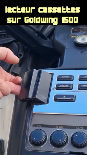 The legendary cassette player of the HONDA Goldwing 1500 #goldwing #goldwing1500 #honda