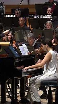 Duo Jatekok plays Mendelssohn's Concerto for Two Pianos in A-Flat Major