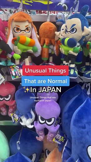 Exploring the Nintendo Store in Japan with Splatoon 3 Hype!