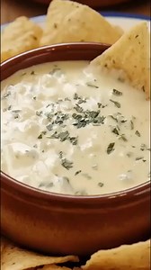 Mexican Restaurant–Style Cheese Dip 🧀 Ingredients: • ½ lb white American cheese • 2 tbsp finely minced green chiles • ¼ tsp garlic powder (optional) Full recipe in the comments 💬 ⬇️ | Daily Tips