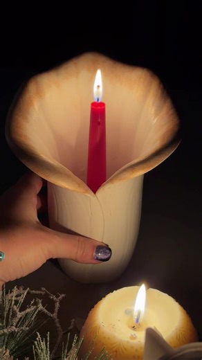Handmade Lily-Shaped Candle Holder for Cozy Moments