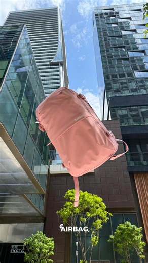 4.3M views · 21K reactions | L’avenir du bagage cabine est déjà là grâce à AIRBAG OFFRE BLACK FRIDAY : https://airbagtravel.store #voyaged #voyageuses #femmetraveler #girltrip #lesfrancaisvoyagent #sacdevoyage #airfrance France | AIRBAG TRAVEL | Facebook