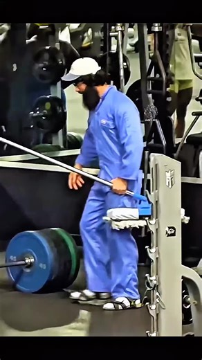 Anatoly's Shocking Powerlifting Prank at the Gym