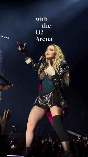 sophie butler on Instagram: "👇🏼everything I’ve learned from my many trips to the o2 arena: ✅ good spacious wheelchair bays with unobstructed views ✅ accessible tube station just outside ✅ spacious entrance & lobby areas so it doesn’t feel overcrowded easy ❌ slow & frustrating book system that requires the nimbus access card ❌ not many lifts and becomes hard to get one at the end of the night ❌ like all music venues, far less wheelchair bays spaces than there is demand I’ve seen so many incred 