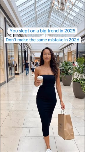 Erika on Instagram: "Everyone brushed it off as a phase Now it’s one of the biggest shifts in online businesses 2025 proved it and 2026 will amplify it And no it’s not Ai It’s faceless brands winning quietly No dancing No selfies No showing up on camera Just strategy Just results Faceless content is deliberate It builds trust It scales And it’s shockingly simple with the right system You don’t need a huge audience either. I started with zero just days ago All you need is a clear path and somethi