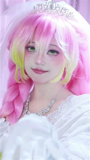 Unveil the Magic: Barn Eyes' Colorful Journey to Honey-Glass! CostumeChange EyeColorBliss