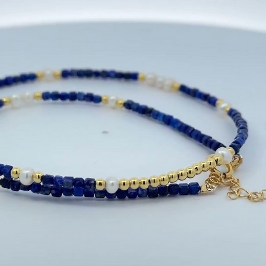 Perlenkette 47cm Süßwasserperlen Natur Lapislazuli
