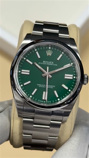 The Fantastic Stainless Steel Oyster Perpetual OP41 with a Green Dial and a Smooth Polished Bezel on the Oyster Bracelet. Year - 2025 Supplied Completely Unworn with Part Rolex Seals & Stickers and a Full Collectors Set Of Box and Papers. LWC Price - £7,750 FINANCE AVAILABLE ONLINE www.theluxurywatchcompany.com Tel ☎️ 01756-243168 Mobile 📲 07535-305535 Info@theluxurywatchcompany.com Viewing - By Appointment Broughton Hall Estate Skipton North Yorkshire BD23 3AE | theluxurywatchcompanyofficial