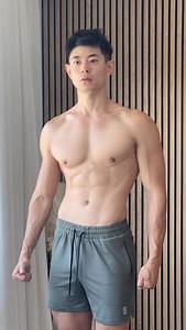 Shuai Li on Instagram: "一顿疯狂的欺骗餐！会让我胖多少斤？ #cheatmeal #欺骗餐"