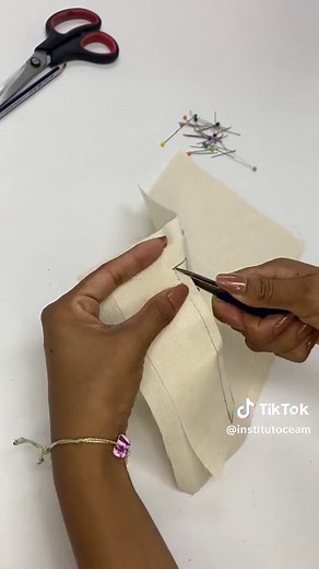 Tutorial de bolsillo ojal #diseñodemoda #diseñadorademoda #estudiantedemoda #moda #fashiondesigner #fashionstudent #fashion