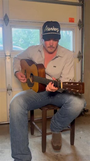 Back to your regularly scheduled garage acoustics #classiccountry #countrymusic | Zach Top