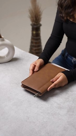 Designed to do more, crafted to last longer! Hamelin pieces bring beauty and purpose together. Discover the women’s collection, now on sale. | Hamelin
