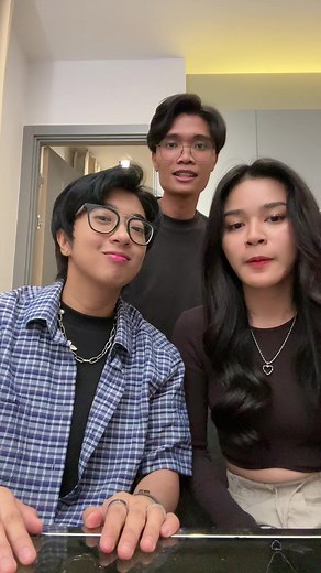 Sign Language Hand Gestures Explained in Modern Setting