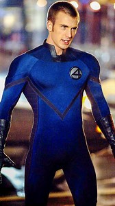 483K views · 10K reactions | Escolheram o ator melhor pro Tocha Humana   Filme: Quarteto Fantástico (2005) ☝️Assista este filme gratuitamente no Link da Bio | Filmes Favoritos | Facebook