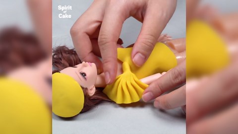 How To Make Blue Princess And Red Princess Cake