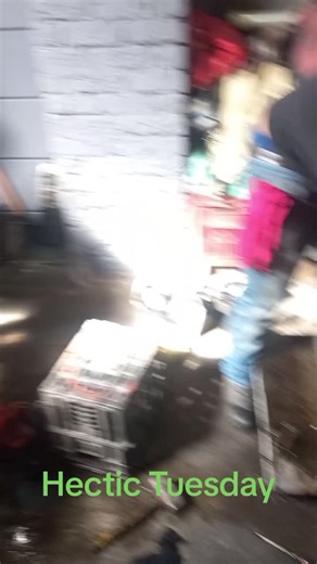 VG33 Engine Removal Process on Hectic Tuesday