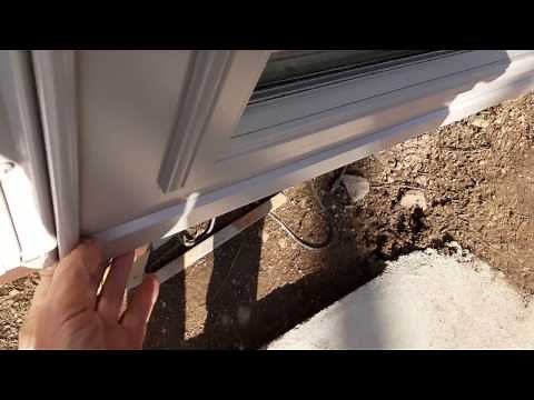 Larson Tradewinds storm door
