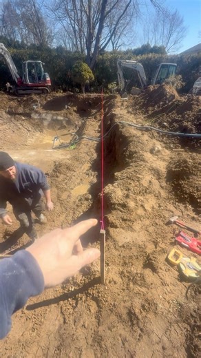 A VERY IMPORTANT STRING LINE #swimmingpool #straightline #shorts