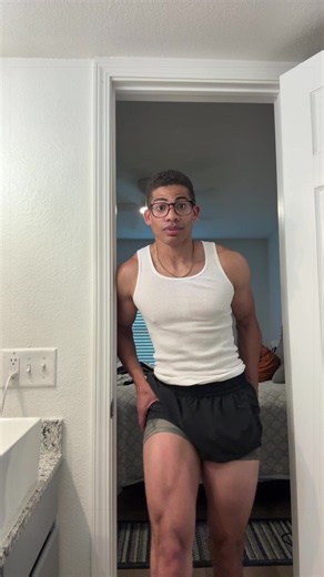 Post legday glow #legday #legs #physiqueupdate #fitness | Leg Day