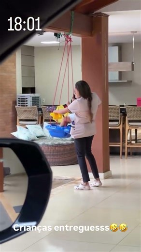 Virginia Fonseca leaves her children at Samara Pink's house #virginiafonseca